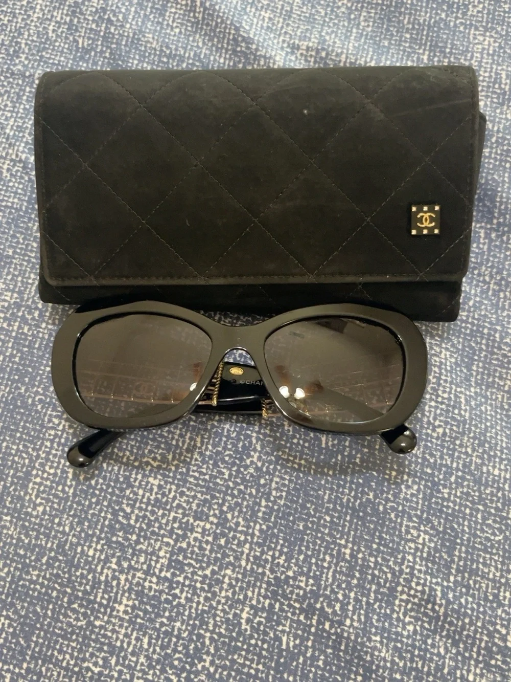 CHANEL Black Gold CC Logo Lattice Oversized Sunglasses 71711 + Case RARE